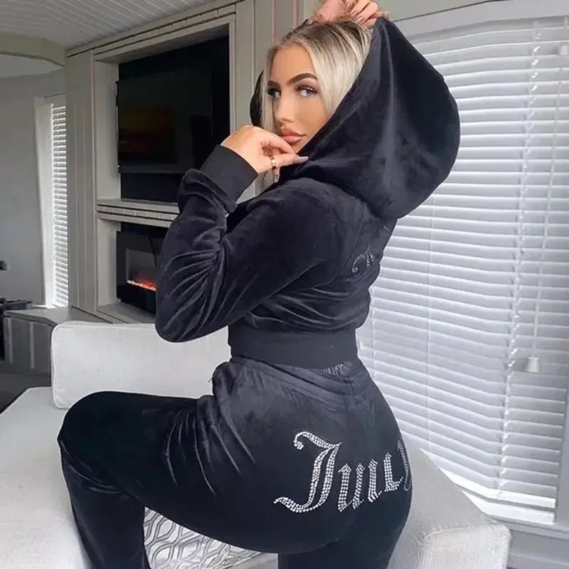 Winter Clothing Anime - بدلة رياضية شتوية جديدة لعام 2025