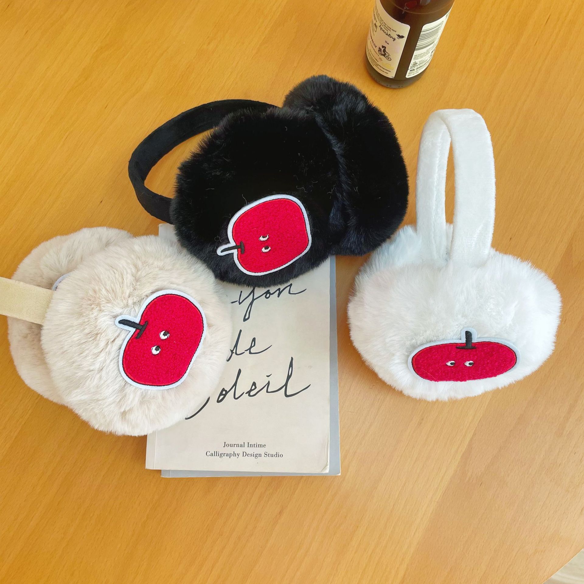 Winter Clothing Earmuffs - Anjj جديد أبل غطاء للأذنين أزياء