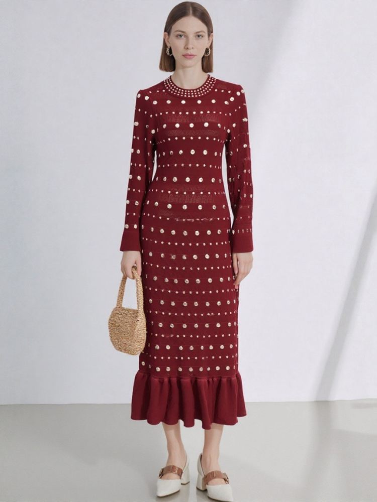 Winter Clothing Pictures - فستان جديد أحمر طويل الأكمام من