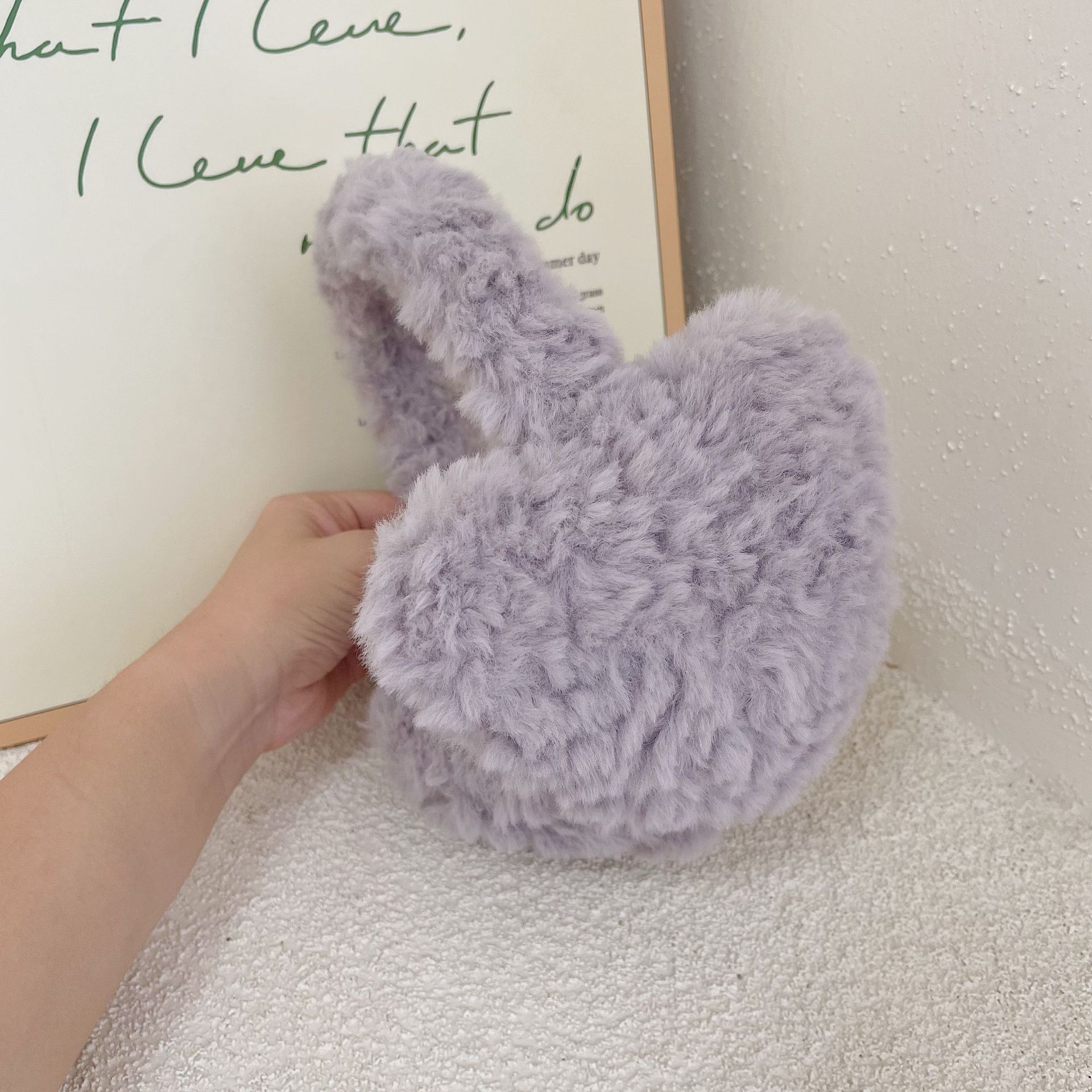 القلب امبسوول أفخم غطاء للأذني - مراجعة Winter Clothing Earmuffs وسعره