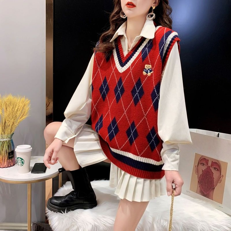 سترات حمراء متماسكة للنساء صدر - مراجعة Winter Clothing Trends وسعره
