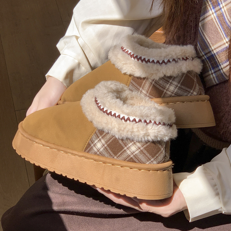 شباشب منفوشة بمنصة 2026 للنساء - مراجعة Winter Cloth وسعره