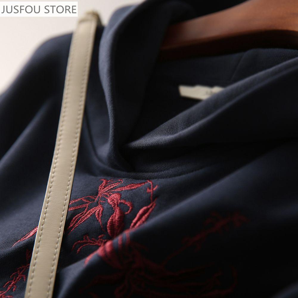سويت شيرت نسائي بغطاء للرأس مل - مراجعة Winter Clothing Essentials For Women وسعره