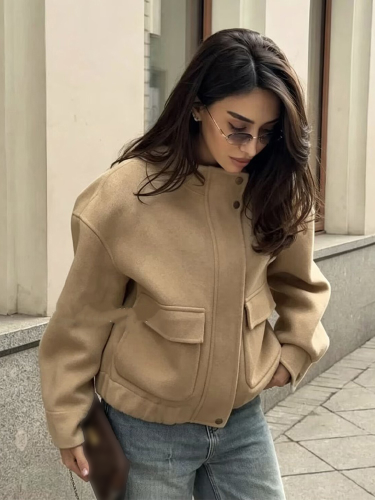 جاكيت نسائي بتصميم بسيط، بقصة  - مراجعة Wool Blend Coat وسعره