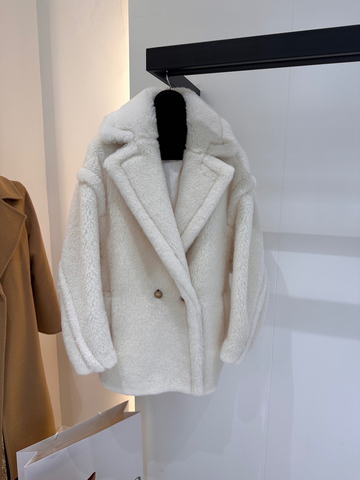 معطف تيدي بير قصير ماكس 62% أل - مراجعة Wool Blend Coat وسعره